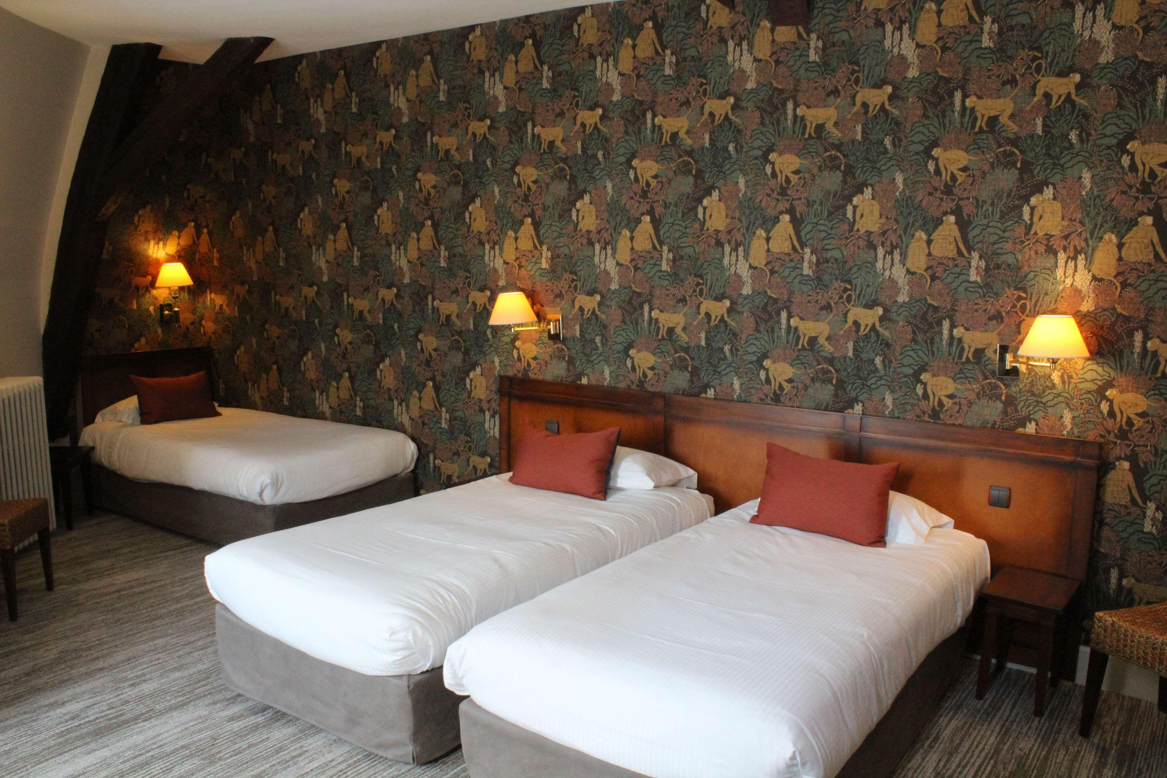 Best Western De Diane Nevers Bagian luar foto