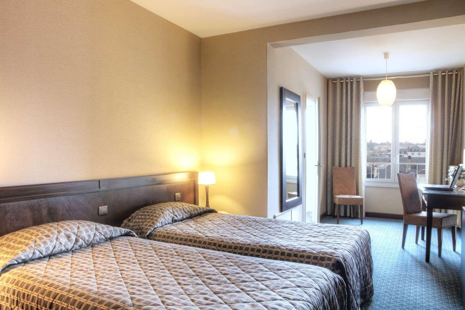 Best Western De Diane Nevers Bagian luar foto