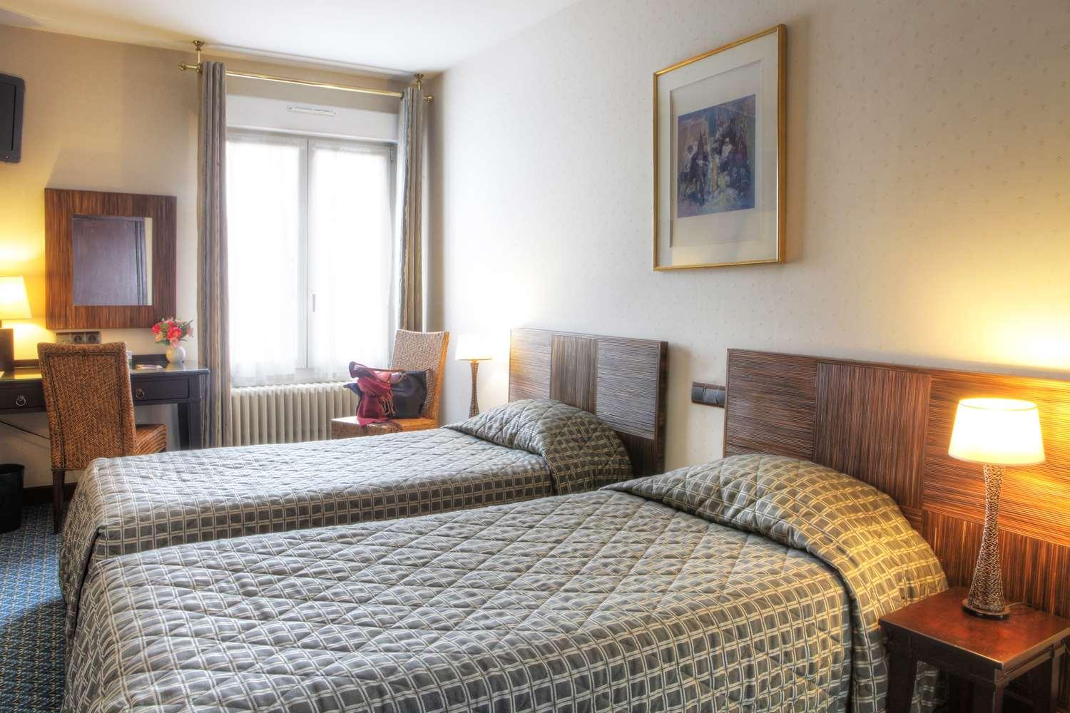 Best Western De Diane Nevers Bagian luar foto