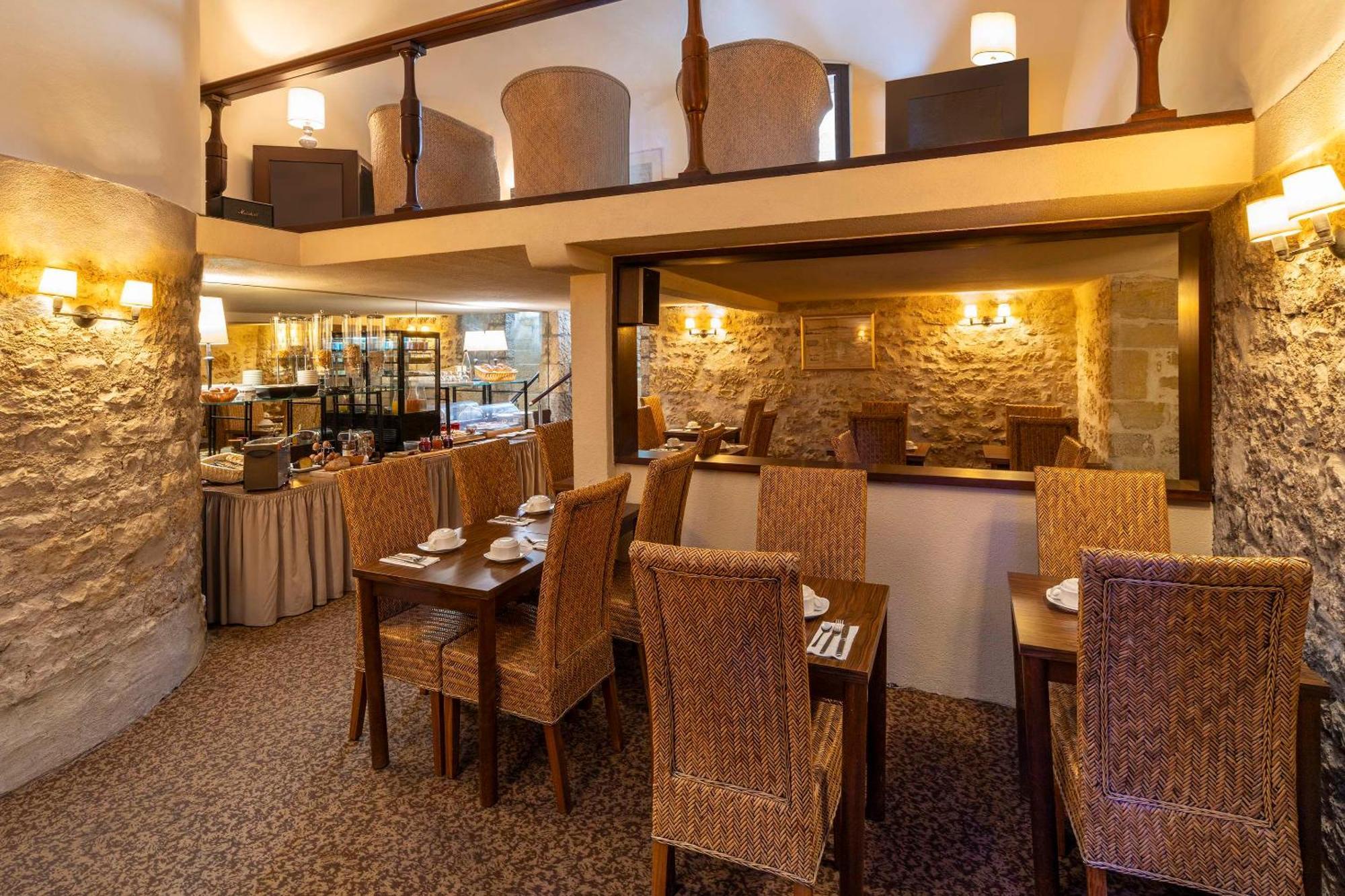 Best Western De Diane Nevers Bagian luar foto