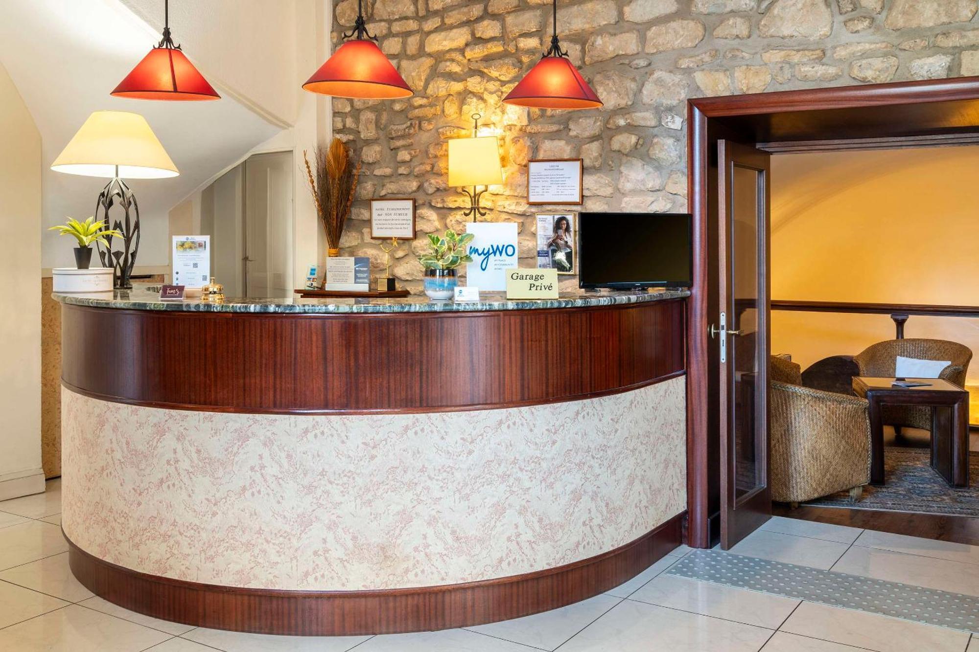 Best Western De Diane Nevers Bagian luar foto